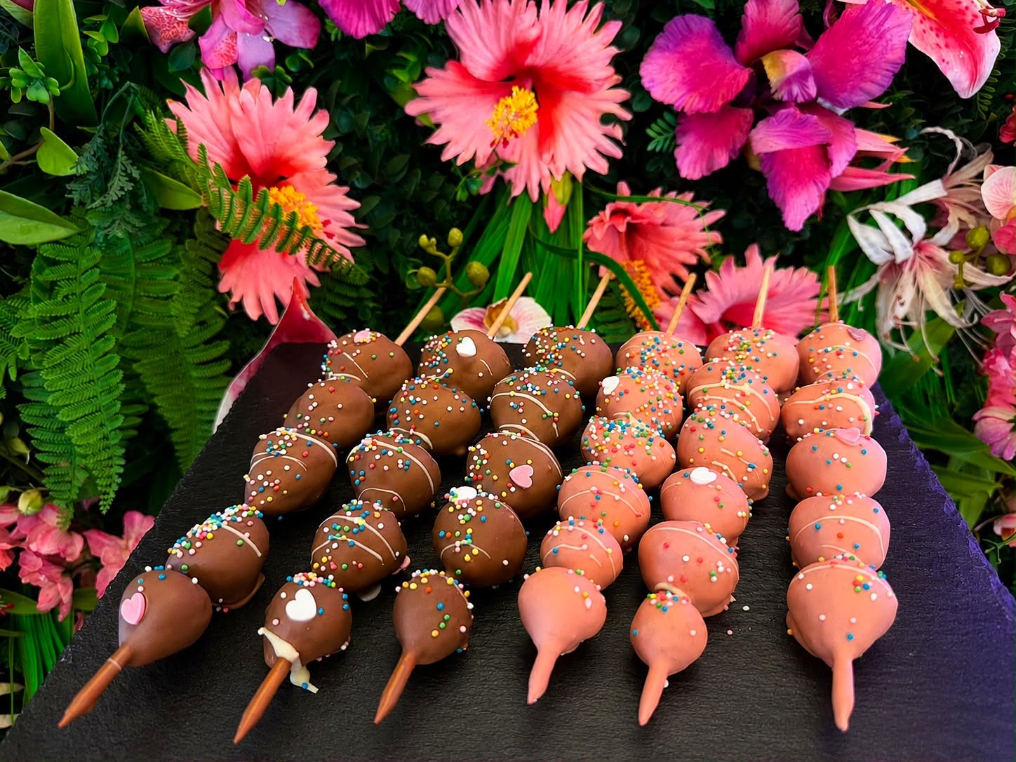 Schoko-Erdbeere – frisch in feinste Pralinenschokolade getaucht